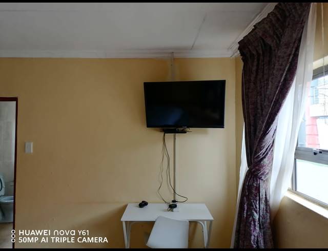 1,200M² GUESTHOUSE FOR SALE IN THOHOYANDOU RURAL